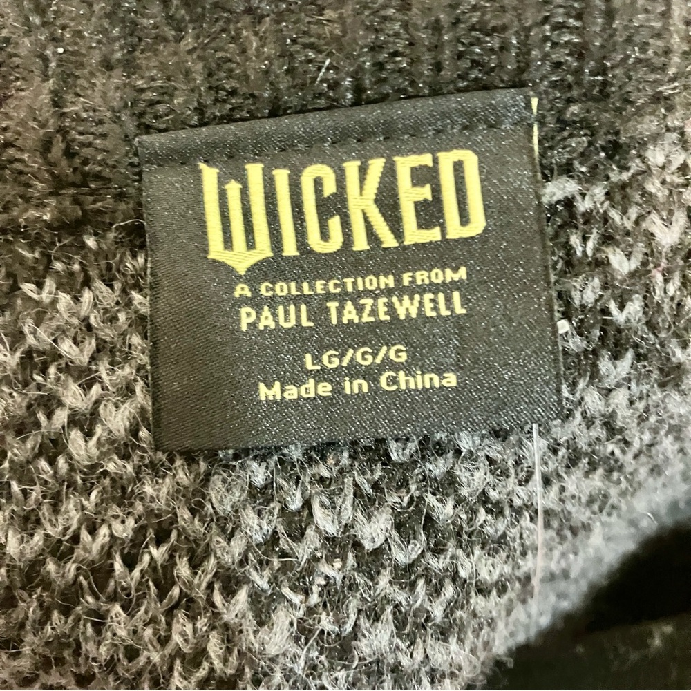 Wicked Movie Women’s cardigan sweater black & gray stripe XXS or small - Picture 14 of 17